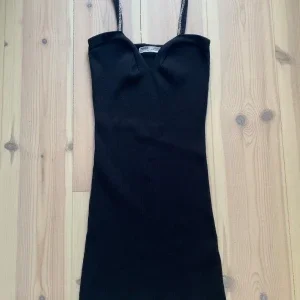 Partyklänning Pull&Bear