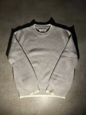 Grå stickad tröja från Maison Margiela