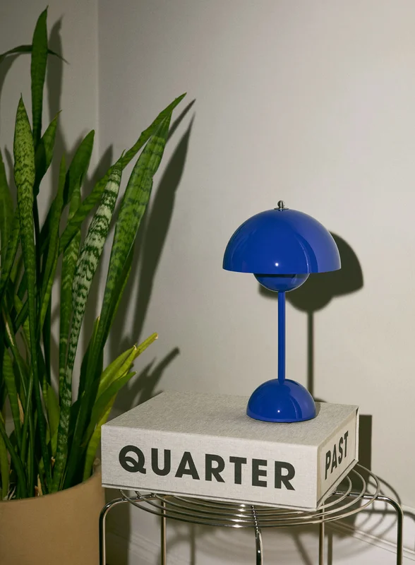 &tradition Flowerpot VP9 oppladbar bordlampe H30 - kobolt blå