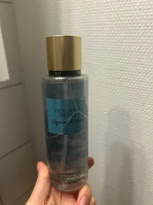 Victoria's Secret Aqua Kiss mist