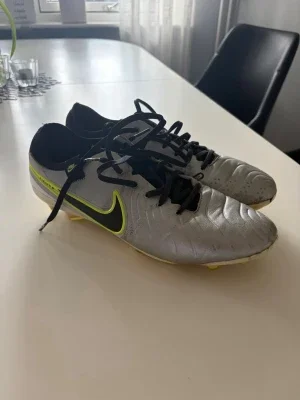 Nike Tiempo Legend silver fotbollsskor