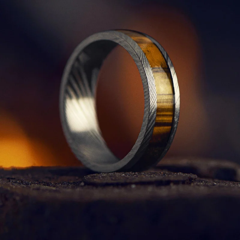 Fortis | 7 mm Silver-Tone Damascus Steel Ring with Tiger’s Eye Inlay for Men - Steel rings