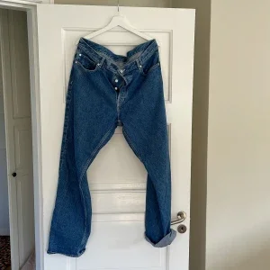 Loosefit jeans från Arket