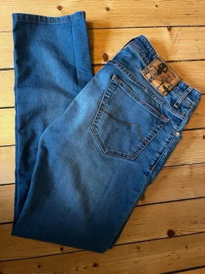 Blå jeans från Jacob Cohen