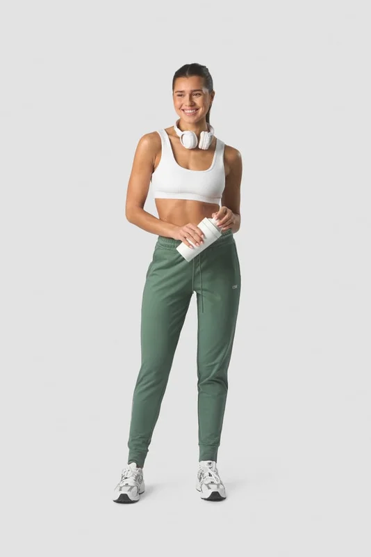 ICANIWILL - Activity Pants Dark Sage Green - Träningsbyxor - Dam - Träningskläder från ICIW