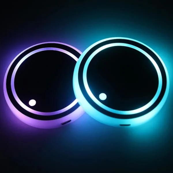 2 stk. LED Bil Bakkeunderlag, 7 Farver Lysende Bil Kop Bakkeunderlag, USB Opladning, Egnet til Biltilbehør Til Kvinder Biltilbehør Til Mænd