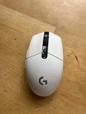 Vit Logitech G305 trådlös mus