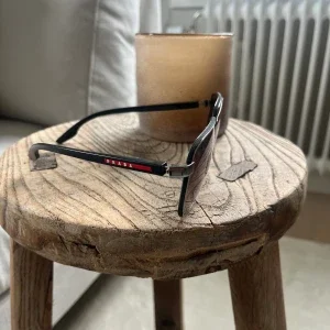 Prada solglasögon