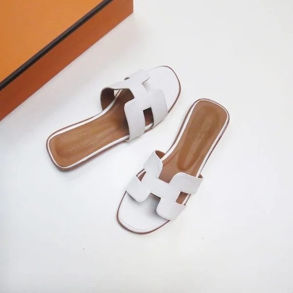H Svarta Bruna Vita Beige Guld Dam Sandaler Platta Bekväma Dam Slide Sandaler Mode Platta Sandaler för Kvinnor Sommar