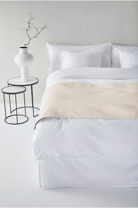 Jotex - Sengetæppe i Hotelstil 60 Cm Polyuretan Rosa Ensfarvet LEA Køb Sengetæpper hos Jotex