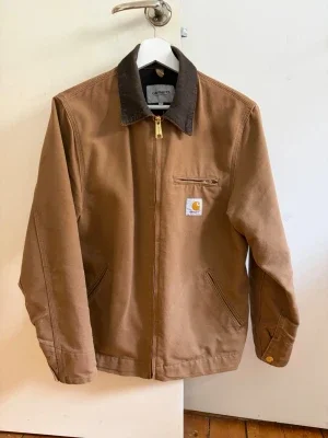 Brun Carhartt workwear jacka