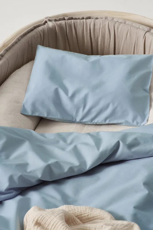Jotex - Percale Baby Sengesett Vogn/vugge - Økologisk Tåkeblå - ZACK - Kjøp Sengesett til barn hos Jotex