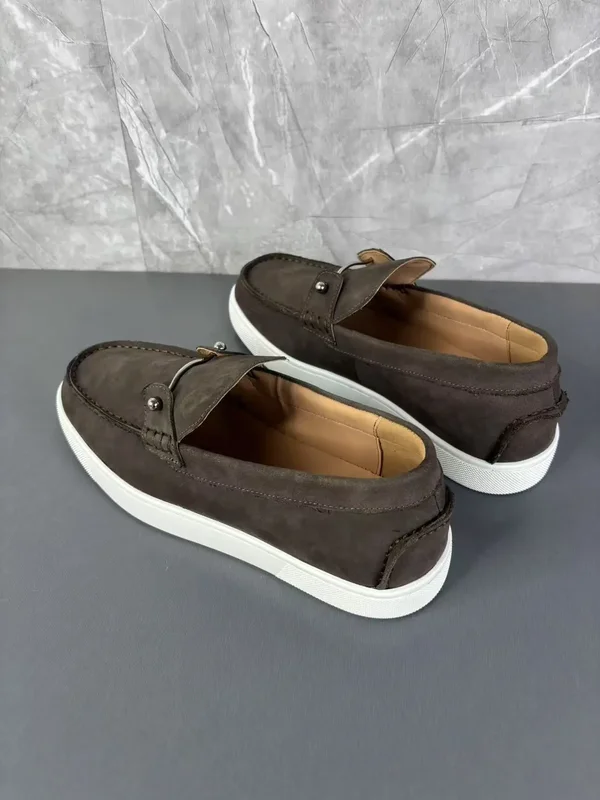 AliExpress - Chaussures de sport basses de créateur en daim pour homme et femme, style basket, course et décontractées, avec motif crocodile, souples 