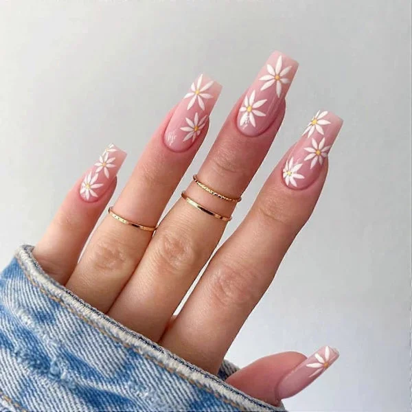 Daisy Press on Nails Medium Length Fake Nails Acrylic French Ballet White Daisy Exquisite Design Nails for Women and Girls 24pcs White Daisy. Note: No