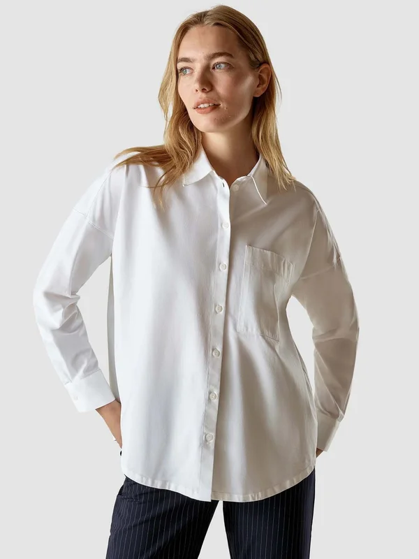 Shaping New Tomorrow - Female - Oversized Shirt - White - Size XS