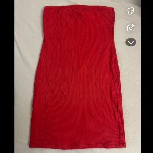 Kort bandeau klänning från H&M