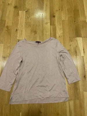 Indiska Beige topp med trekvartsärm stl M