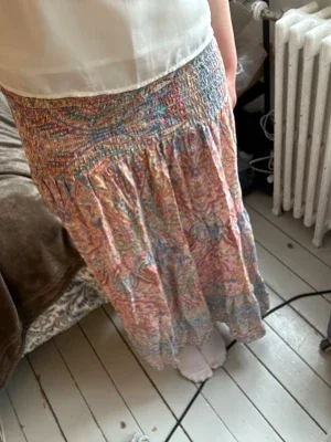 Långkjol med mönster