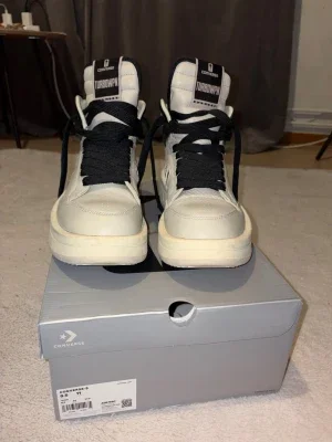 Converse TURBOWPN MID