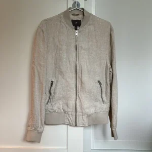 Jacka från H&M i linne