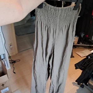 Bruna linbyxor från Kappahl