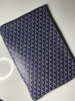 Blå Goyard kuvertväska med mönster