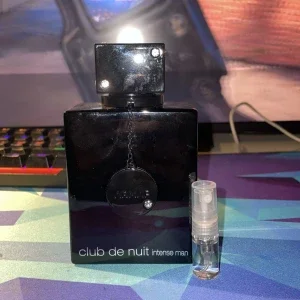 Club de Nuit Intense Man parfym sample