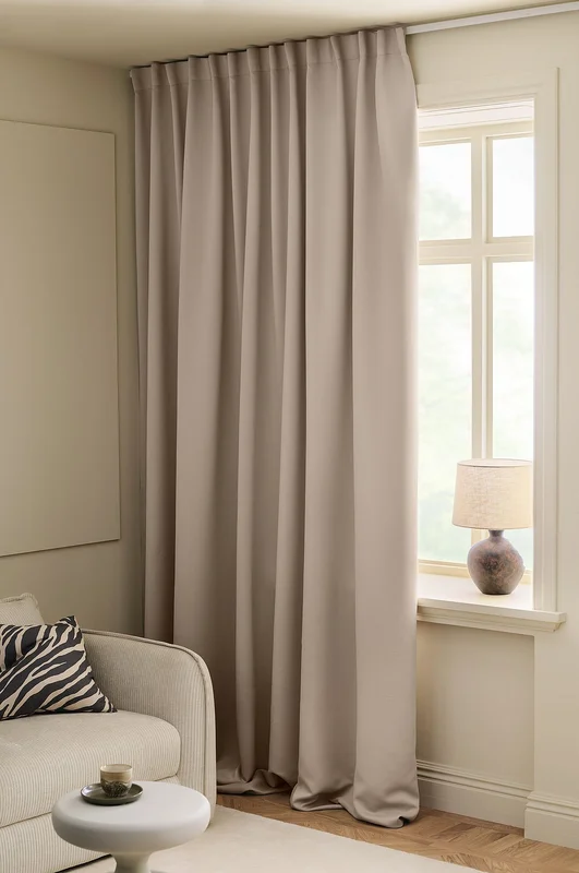 &Home - Mørklægningsgardin Linnie Wide 1-pak - Beige - Mørklægningsgardiner - 220 - Fra Homeroom