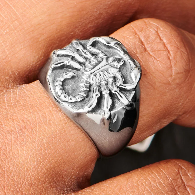 Anillo sello de Escorpio plateado para hombres - Anillos tipo sello