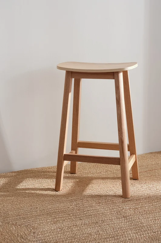 Jotex - Barpall Ek - Plywood - Ekfaner Ek SELENE - Köp Barstolar hos Jotex