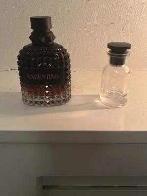 Valentino parfymflaska born in Roma intense