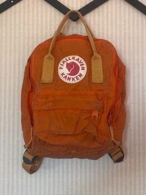 Orange Kånken ryggsäck Fjällräven
