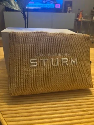 Beige necessär Dr. Barbara Sturm