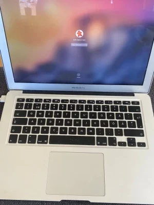 MacBook Air silver 13 tum 2015