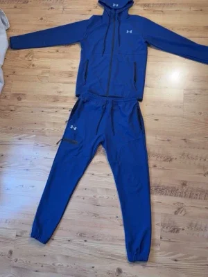 Under armour tracksuit