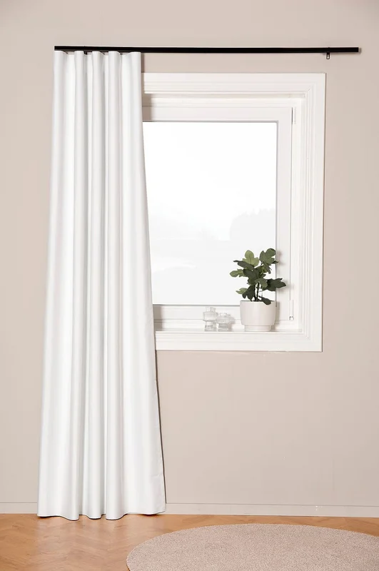 Hasta - Mörkläggningsgardin Nova 132x250cm - Vit - Veckbandslängder - 132X250 - Från Homeroom