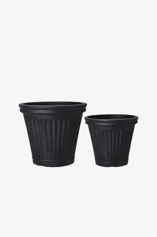 Wikholm Form - Demeri Kruka 2/S Svart - Svart - Krukor & vaser - Från Homeroom