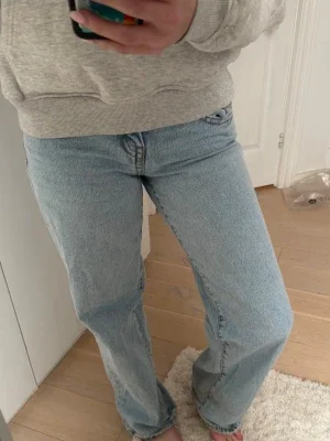 Low waist baggy jeans