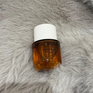 Vanilla Skin Eau de Parfum från Phlur