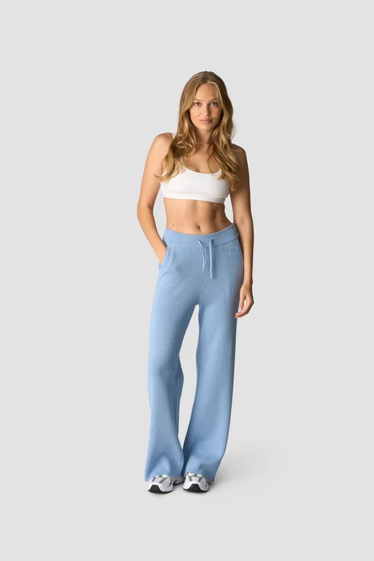 ICANIWILL - Soft Knit Oversized Pants Light Blue - Träningsbyxor - Dam - Träningskläder från ICIW