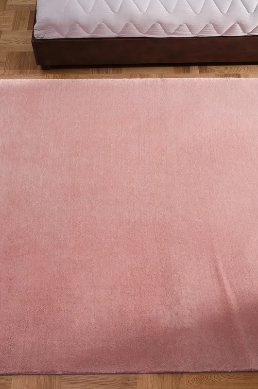 Jotex - Laagpolig Vloerkleed Roze Roze - CORAL - Koop Laag- en hoogpolige & geknoopte vloerkleden bij Jotex