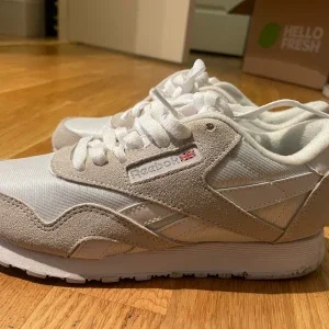 Reebok classic shoes