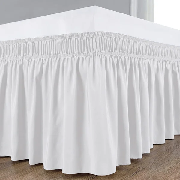 Volangkantet sengekappe Volangkantet sengekappe (dobbel 150 x 200 40 cm, hvit) Robust og slitesterk stil omgitt av en volangkantet sengebunn, enkel å