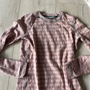 Rosa underställ från Devold