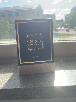 Khamrah Eau de Parfum från Lattafa