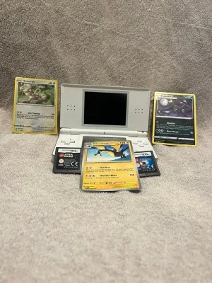 Nintendo DS spel LEGO Star Wars & Harry Potter Pokémonkort.