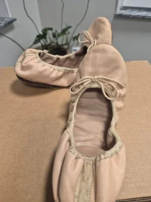 Ljus rosa ballerinaskor med rosett 39 TopShop