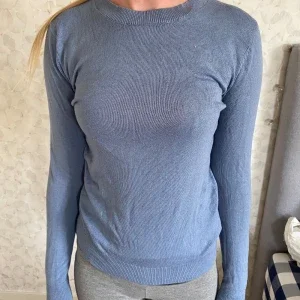 Blå stickad tröja från 157 XS
