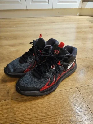Nike KD 17 basket skor svart/röd