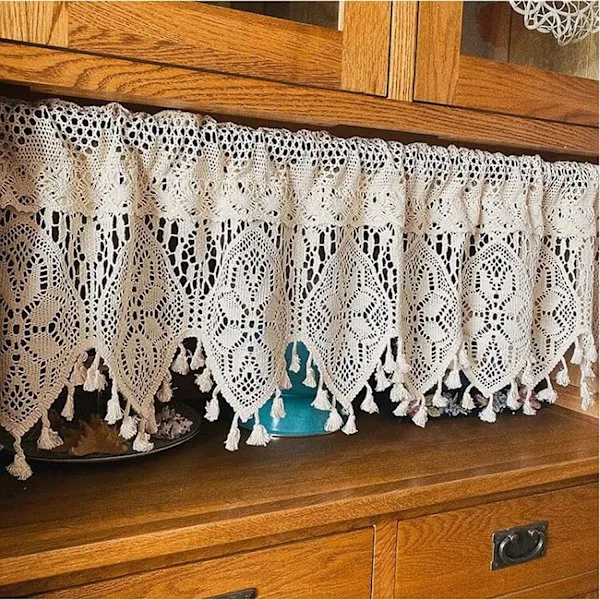 Lyhyet verhot, boheemi pitsikirjailu, 90x38cm